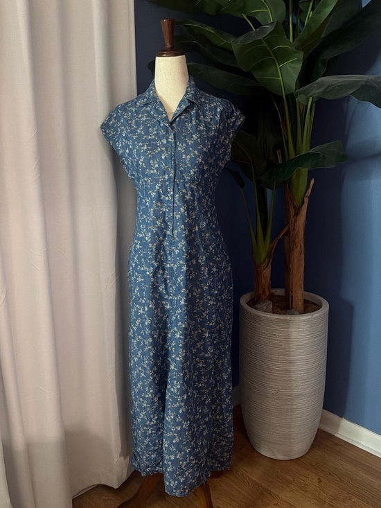 Liz Claiborne Dresses & Skirts - Liz Claiborne Blue Floral Button-Front Maxi Dress